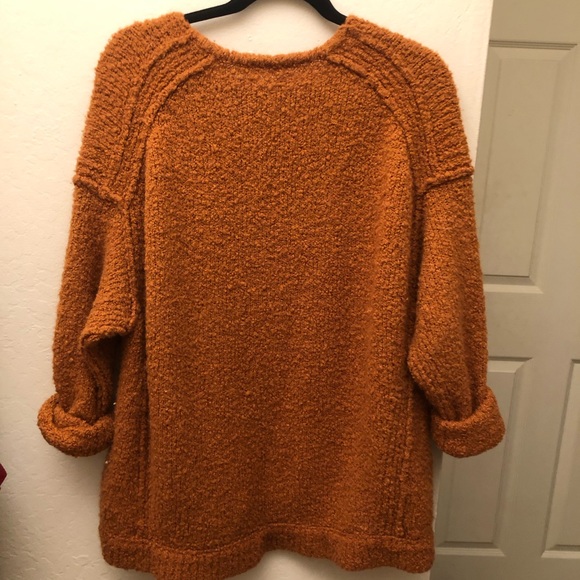 Cozy fall Free People knit sweater - Picture 3 of 6